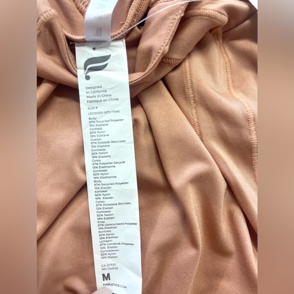 NWT Fabletics Peach VADA HOODIE MEDIUM - Picture 8 of 10